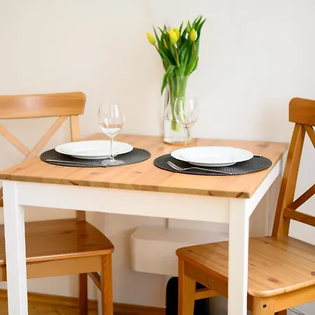 Cosy Central Apartment In Zizkov Prague Exterior photo